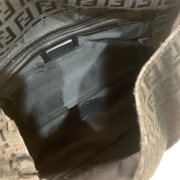 Fendi Vintage Shoulder Bag - Picture 8 of 8